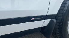 Land Rover Range Rover Evoque 2.0 D180 R-Dynamic SE 5dr Auto Diesel Hatchback